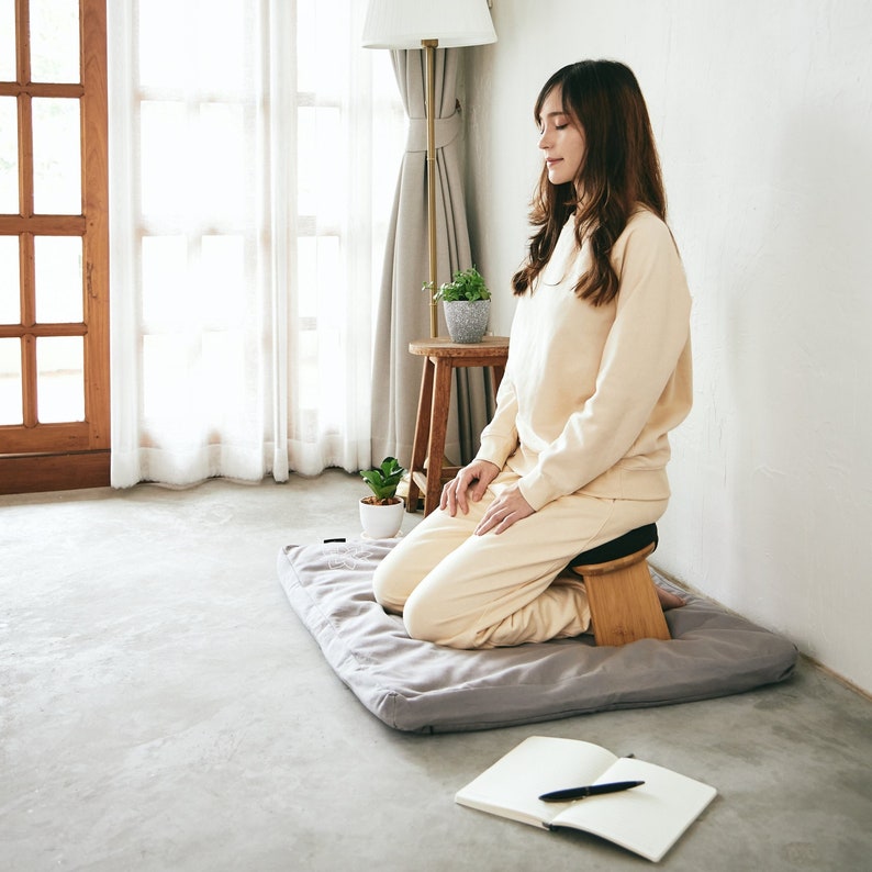 Padded Meditation Bench Set, Sustainable Bamboo Meditation Seiza, Folding Seat, Cotton Zabuton Mat Grey