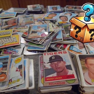 Scatola misteriosa con carte da baseball degli anni '90