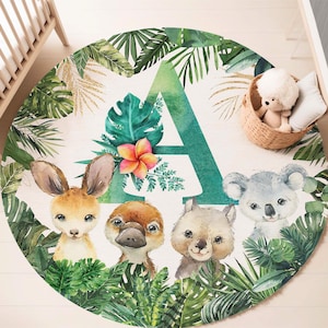 Australien Tier Kinderzimmer Matte, runder Teppich mit benutzerdefiniertem Alphabet, Tropisches Tier Teppich, Baby Koala Zimmer Dekor, Babypartygeschenk, Kinder Geburtstagsgeschenk