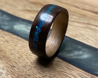 Black walnut and maple ring with Sleepy Blue inlay