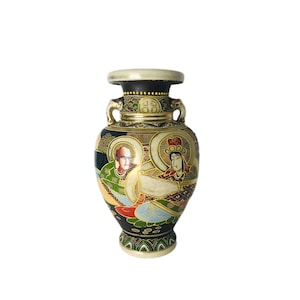 Antique Japanese satsuma vase- Early 20th century- Satsuma porcelain vintage- satsuma Japan- Antique Japanese porcelain satsuma vase-