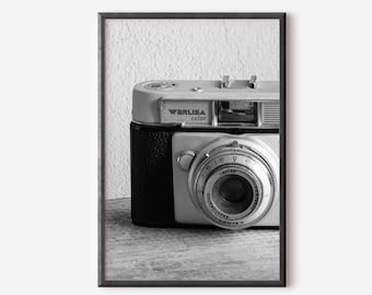 Vintage Camera Print, Downloadable art Print Retro, Black And White Wall Art Print, Printable Artwork, Housewarming gift