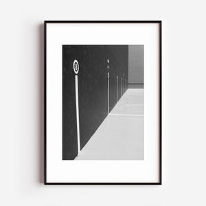 Baskisches Pelota-Stadion Kunst: Schwarz & weiss Architektur Fotografie (Digitaler Download)