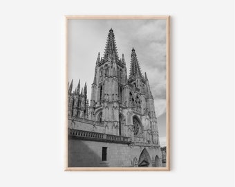 Impresión de la Catedral de Burgos, fotografía en blanco y negro del edificio (descarga digital)