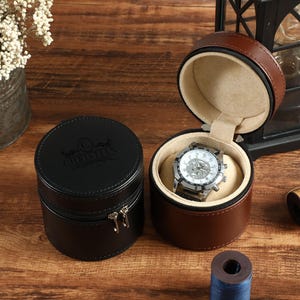 Custom Leather Watch Case, Travel Watch Box, Personalized Leather Watch Box, Groomsman Gift, Watch Storage Holder,Gifts For Him,Gift For Dad