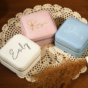 Custom PU Jewelry Travel Case, Personalised Name Jewerly Case for Her,Bridesmaid Gifts, Bridal Party, Gift for Her, Wedding Proposal