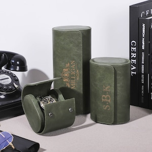 Personalizza la custodia per orologio in pelle verde retrò per lui, scatola porta orologi da viaggio, custodia per orologio in pelle PU incisa, regalo per la festa del papà, regalo Bestman
