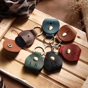 Leather Guitar Pick Holder, Personalized Guitar Pick Key Fob, Guitar Player Gift, Airtag Case,Guitar Gift, Gift for him,Guitar Pick Keychain