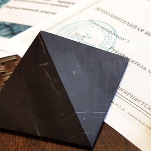 huge 10 cm pyramid made of the best shungite in the world - original from the Zazhoginskij mine Russia / polished