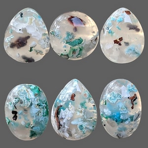 Confettis Chrysocolla Malachite avec cabochons en cuivre pour bagues
