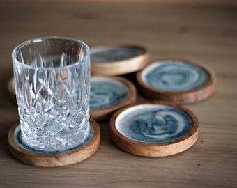 Wooden coaster with epoxy resin