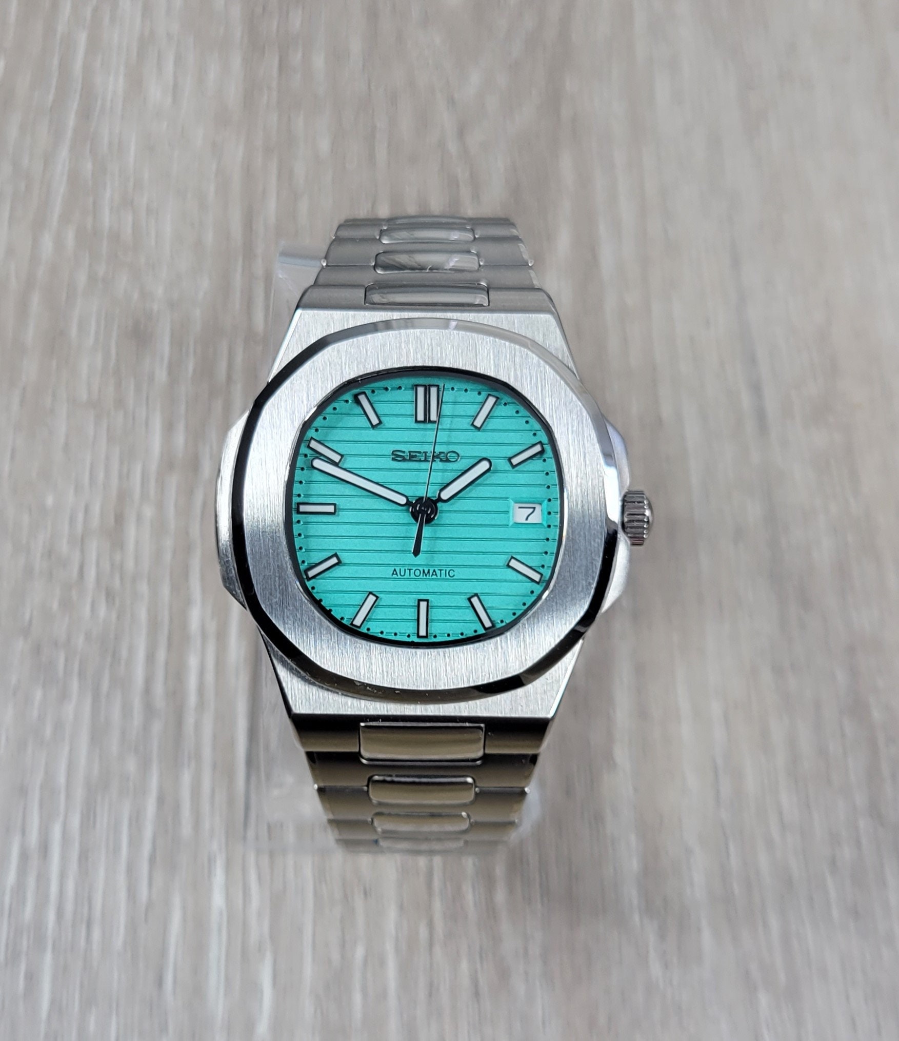 Seiko Explorer 39mm Tiffany Blue Dial | lupon.gov.ph