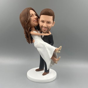 Custom Wedding Cake Topper Bobblehead: Personalized Keepsake Gift