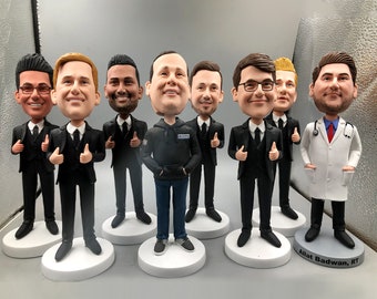 Wunschgruppe Bobbleheads: Personalisiertes Polymer Clay Geschenk