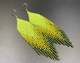 Long earrings for women,Seed bead earrings handmade,Earrings with beads,Earrings dangle boho, Green earrings,Ombre earrings for her