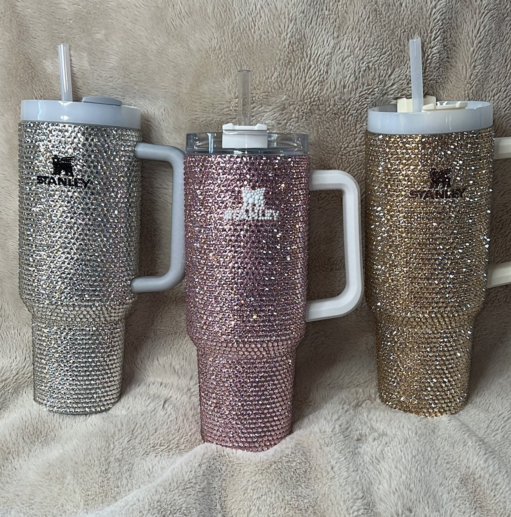 30oz Stanley Flower Crystal Rhinestone Cup -   Rhinestone cups,  Rhinestone projects, Custom cups