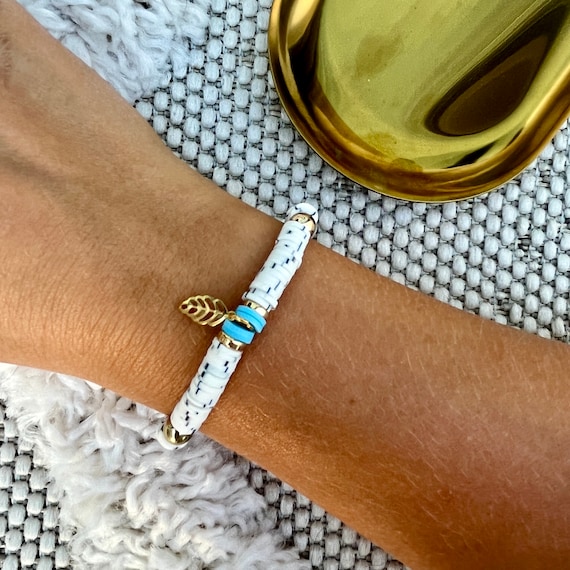 Katsuki/Heishi bracelet light blue-black/white elastic - wertbrandings -