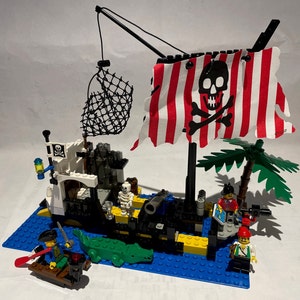 LEGO 6296 Ship Wreck Island.