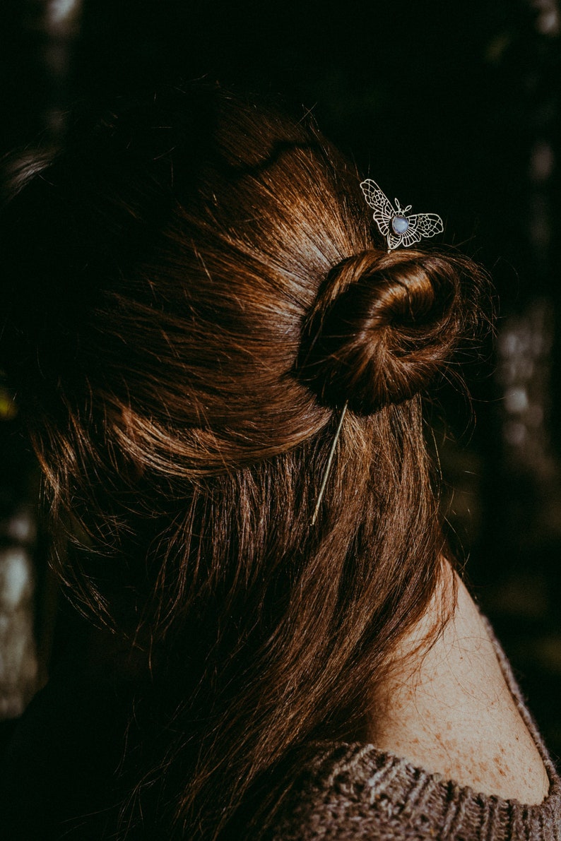 Raw Brass Moth-shaped Hairpin with 8mm Labradorite, Wedding Hair Decoration image 4