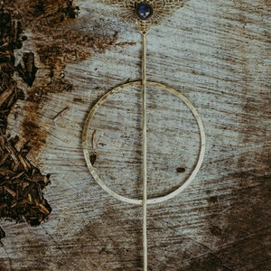 Raw Brass Moth-shaped Hairpin with 8mm Labradorite, Wedding Hair Decoration image 3