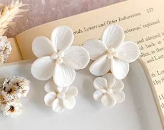 Double flower bridal earrings, Long floral bride earrings with pearls, Custom bridal earrings with flowers, Handmade wedding jewelry