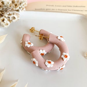 Clay hoop earrings with flowers, Custom polymer clay earrings, Handmade floral hoops, hoop pastel earrings, Floral jewelry Gift for friends image 3