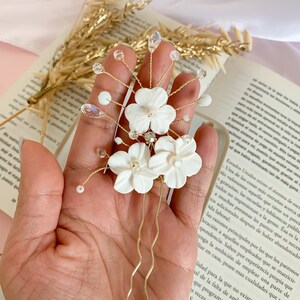 Bridal flower hair pins with pearls, White Floral Wedding Hairpieces for brides, Bridal hairstyle accessories, Wedding floral clips image 7