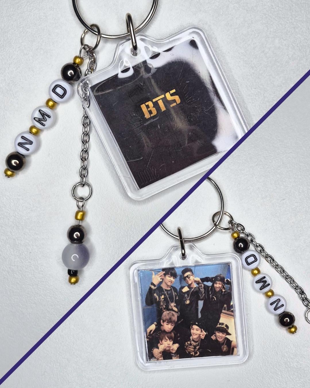 BTSキーホルダー（フォトアルバムCDディスコグラフィー付き