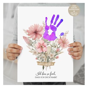 DIY Christmas gift handprint gift from children, personal Christmas gifts, flowers, pastel, saying, poster, picture, download