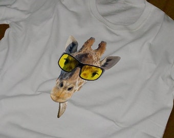Jirafa con gafas / Camiseta de jirafa divertida / Camisa de jirafa divertida / Camiseta de animales / Camiseta de animales geniales / Camiseta gráfica personalizada