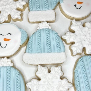 Winter Themed Cookies, Snowman Cookies, Frosty the Snowman Cookies, Holiday Cookies, Winter Cookies, Stocking Stuffers, Snowflake Cookies