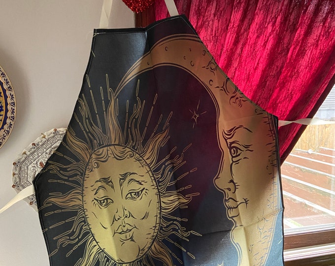 SUN & MOON APRONS Grilling Magic