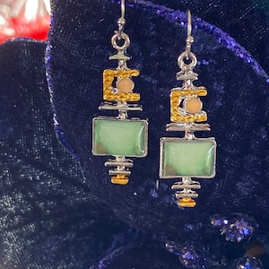 Dangle Asian Design Earrings