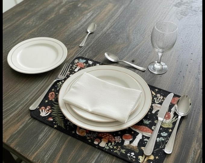 4 pc. MUSHROOM PLACE MATS