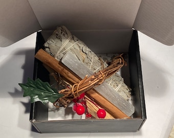 Smudge Kit, Mini Willow Wreath Cleansing Gift