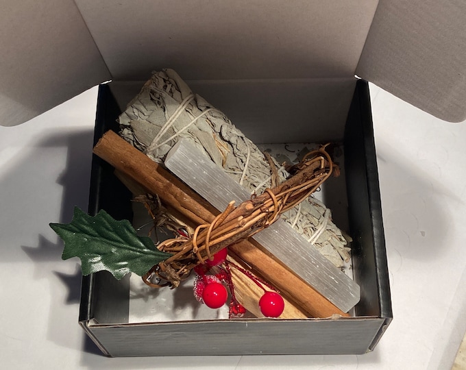 Smudge Kit, Mini Willow Wreath Cleansing Gift