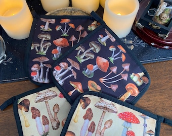 Magic MUSHROOM POT HOLDERS