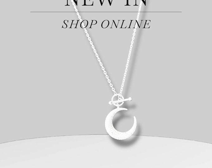 GLITTERY CRESCENT MOON Pendant