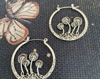 MUSHROOM HOOP EARRINGS