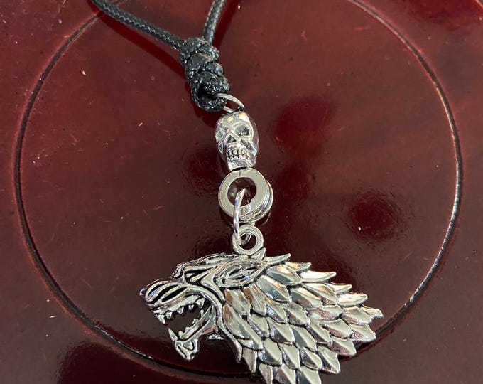NORDIC WOLF PENDANT