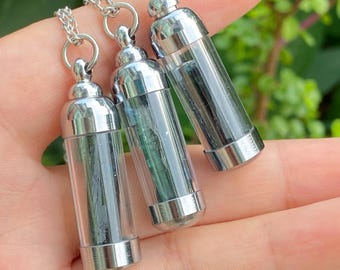 Vivianit Anhänger Halskette, Seltener Vivianit Kristall, Kristall Rohstein, Heilstein Schmuck, Einzigartiges Geschenk, Mineralogie