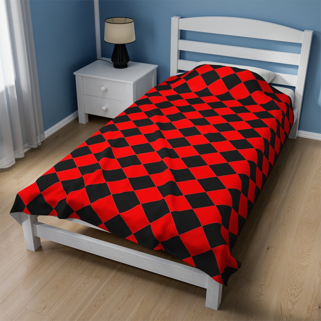 Red and Black Checkerboard Diagonal Pattern Checkered Throw Blanket