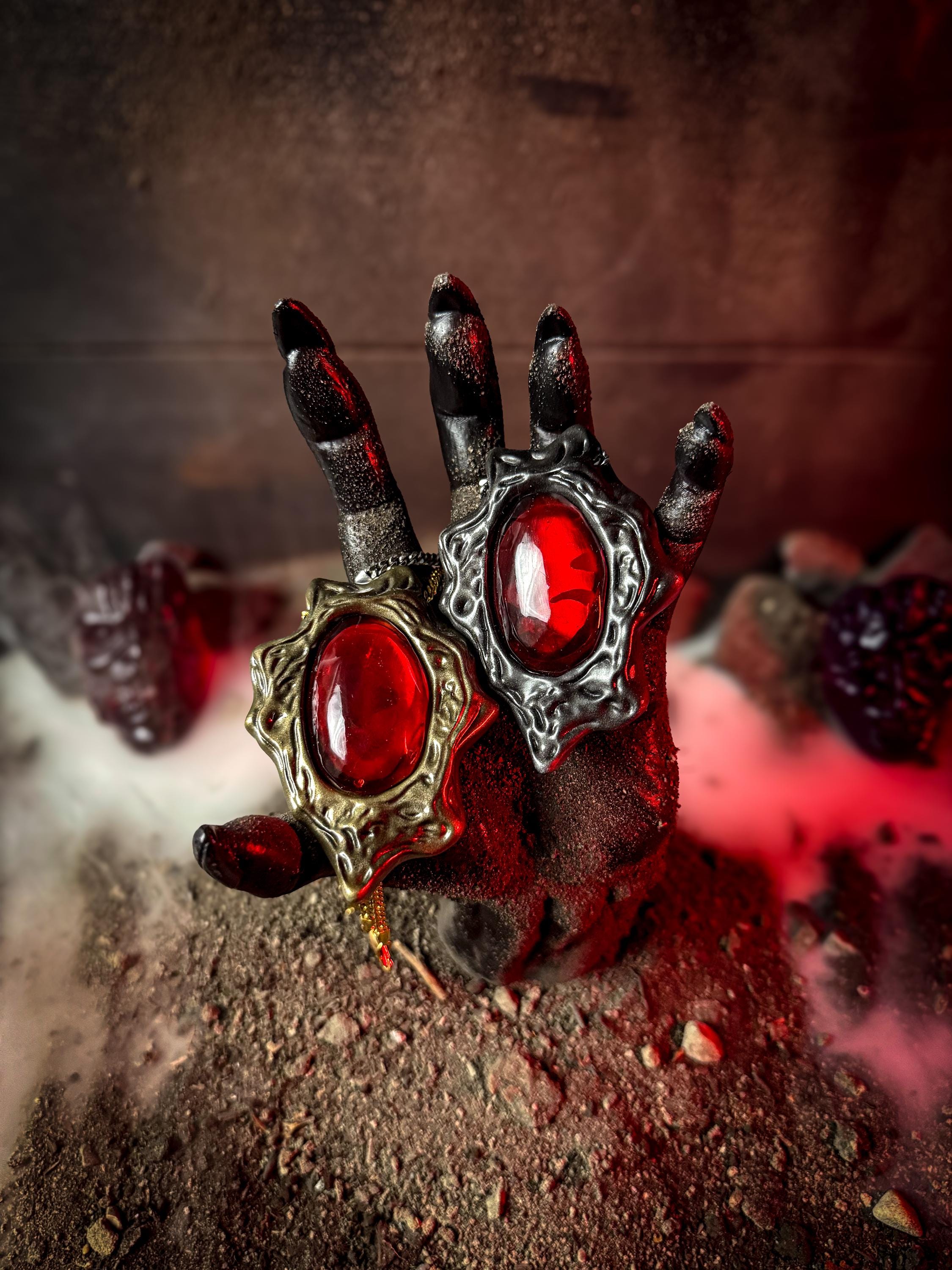 Dante's Amulet (Devil May Cry 3) | Cosplay | *Chains not included