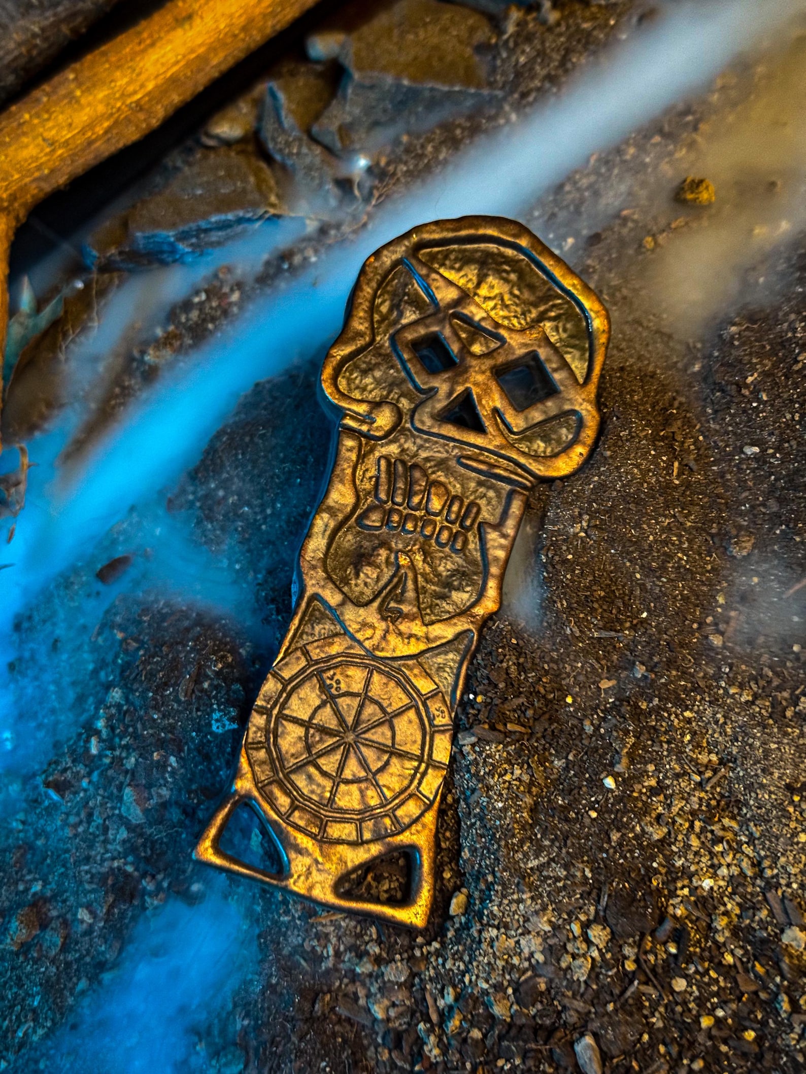 The Goonies - Skull Key and Doubloon - Image 1