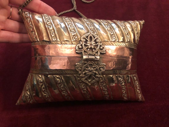 Exquisite Antique 1930s pillow purse | brass and … - image 3