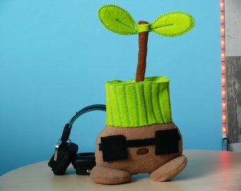 Sprout mole plushie (Omori), Hobbies & Toys, Toys & Games on Carousell