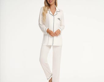 Personalised White Bamboo Pyjamas Long Sleeve Set, Bridesmaid Pyjamas, Bridal Party, Sleepover pyjamas Bachelorette Party, Matching Pajama