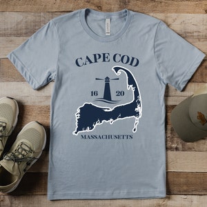 Cape Cod Massachusetts Shirt, Leuchtturm Shirt, Nautik Design Shirt, New England Shirt, Ozean Leben Shirt, Geschenk für ihn, Küsten Shirt