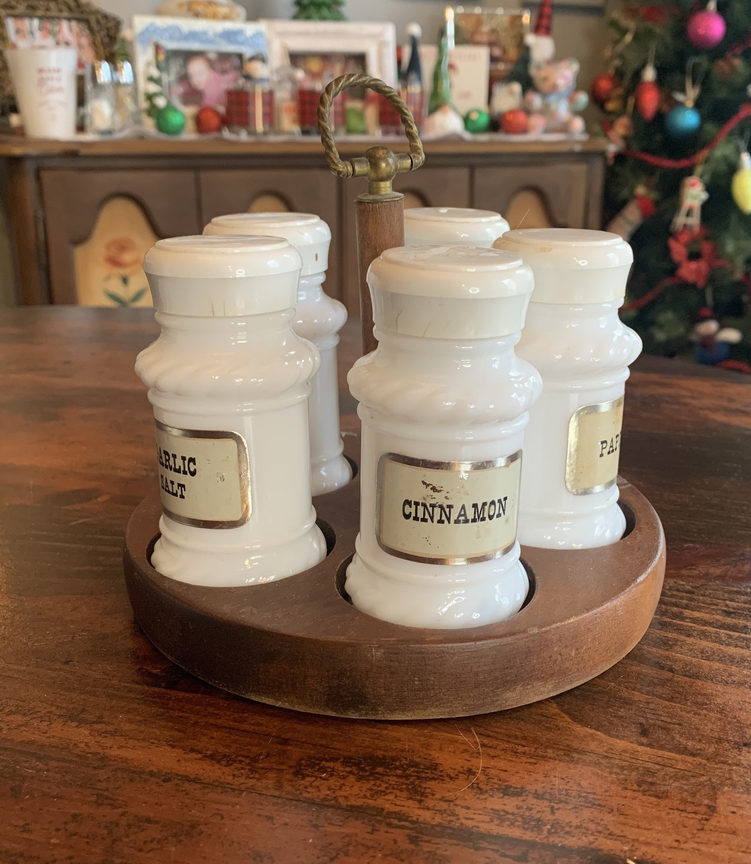 Vintage Mid Century Modern Spice Rack with 5 Milk Glass Spice Containers