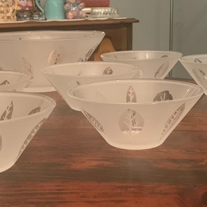 Vintage Salad Bowl Set in Seasons Leaves Pattern by Portmeirion